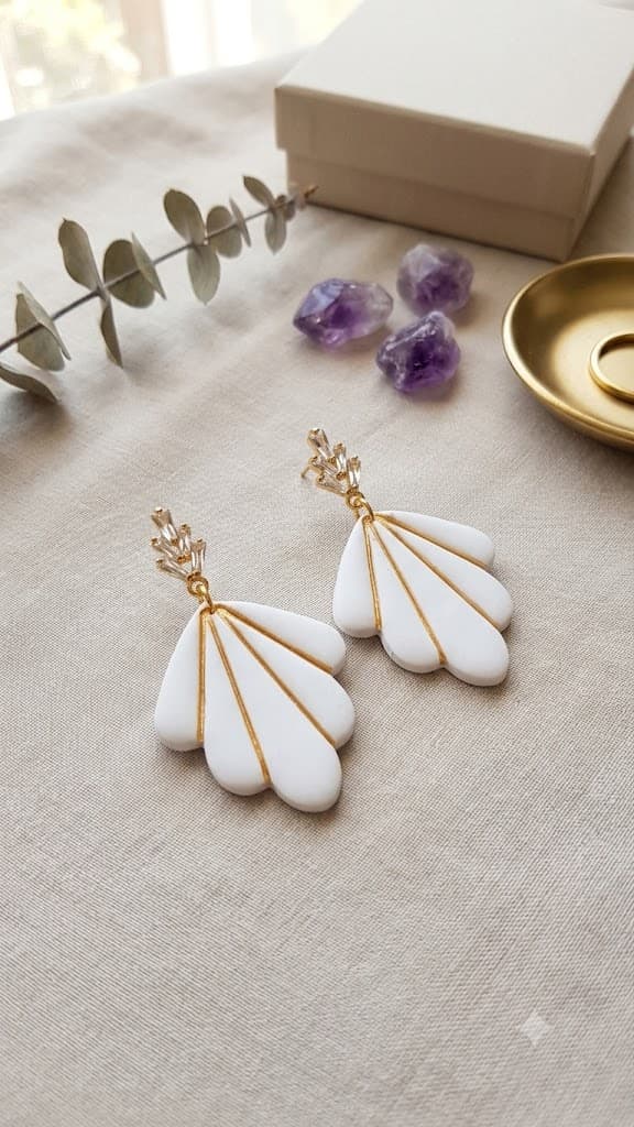 Vintage Shell - White