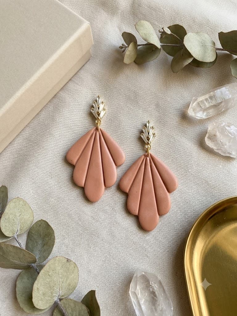 Vintage Shell - Peach Base